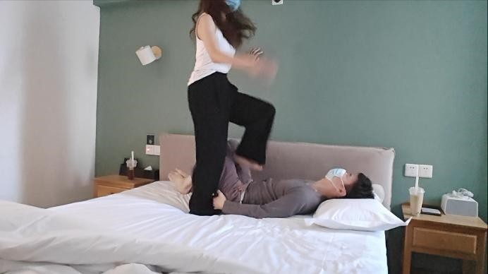 180949ms93zgxxzy6t6fqq.jpg