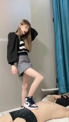 115737l4a4aqaqyuq8dq7a.jpg