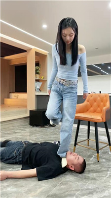 麋鹿银儿_20250217221952.JPG
