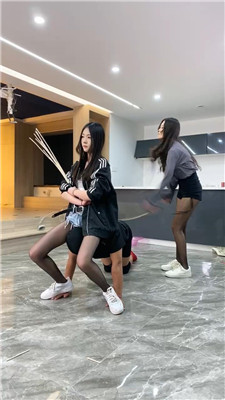 麋鹿银儿_20250424004835.JPG