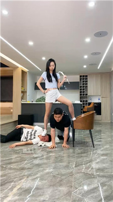 麋鹿银儿_20250515204958.JPG