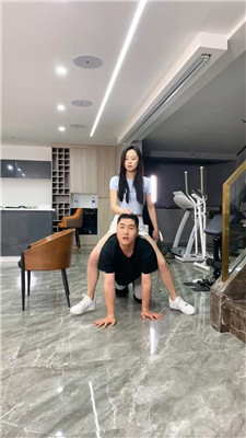 麋鹿银儿_20250515205044.JPG