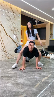 麋鹿银儿_20250515205111.JPG