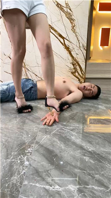麋鹿银儿_20250515205419.JPG