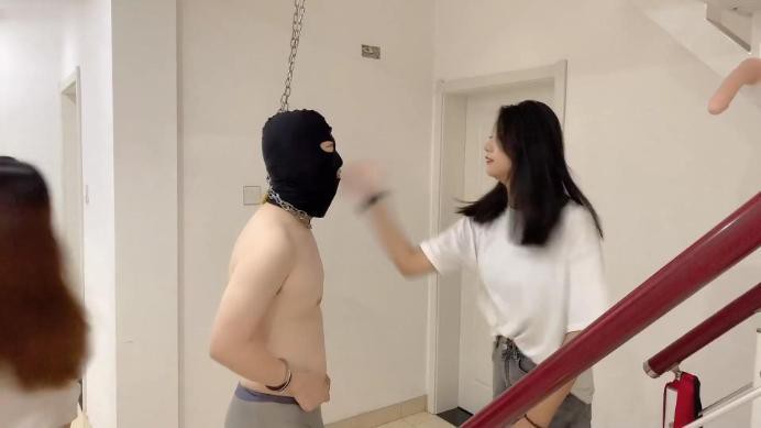 235932wag1yd6kqzufqqqx.jpg