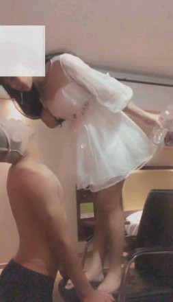 22c9a6f980be39e18d0e363d264bf509.jpg