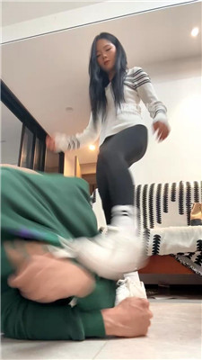 2511302156_20251130220533.JPG