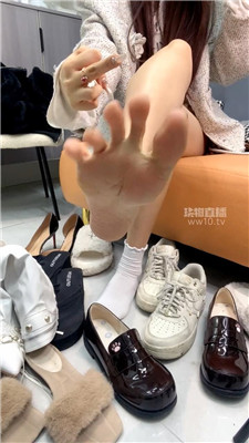 4小懿脏鞋专场跪舔999_20251216142427.JPG