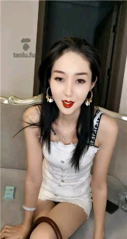 27e58edd555b347d4e549bfa105bc79c.jpg