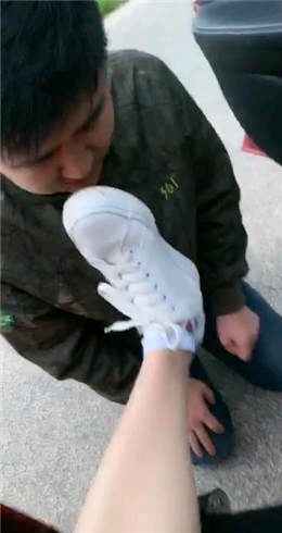 56868eb0de0d2e45cad2ffeba7ad19e8.jpg