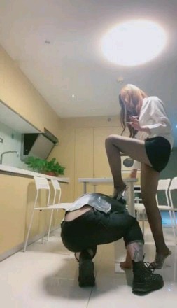 e0a7a56c374f035bd27386bfdba4fa5e.jpg