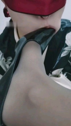 微甜S发情的母畜