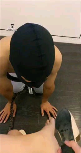 泽安安大大S首次调教口水羞辱恋足
