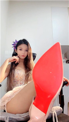 【于于鱼】裸足脚底褶皱    260927-10BP