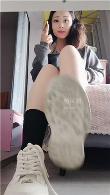 【晓安】小白鞋黑棉袜辱全家    260928-13BP